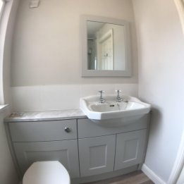 Broad Ensuite