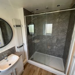 Stanley Ensuite 1